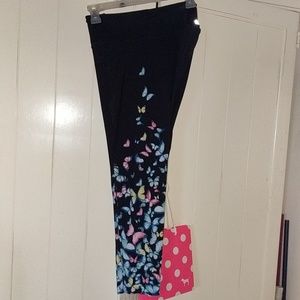 💖EUC💖Butterfly Capri leggings
